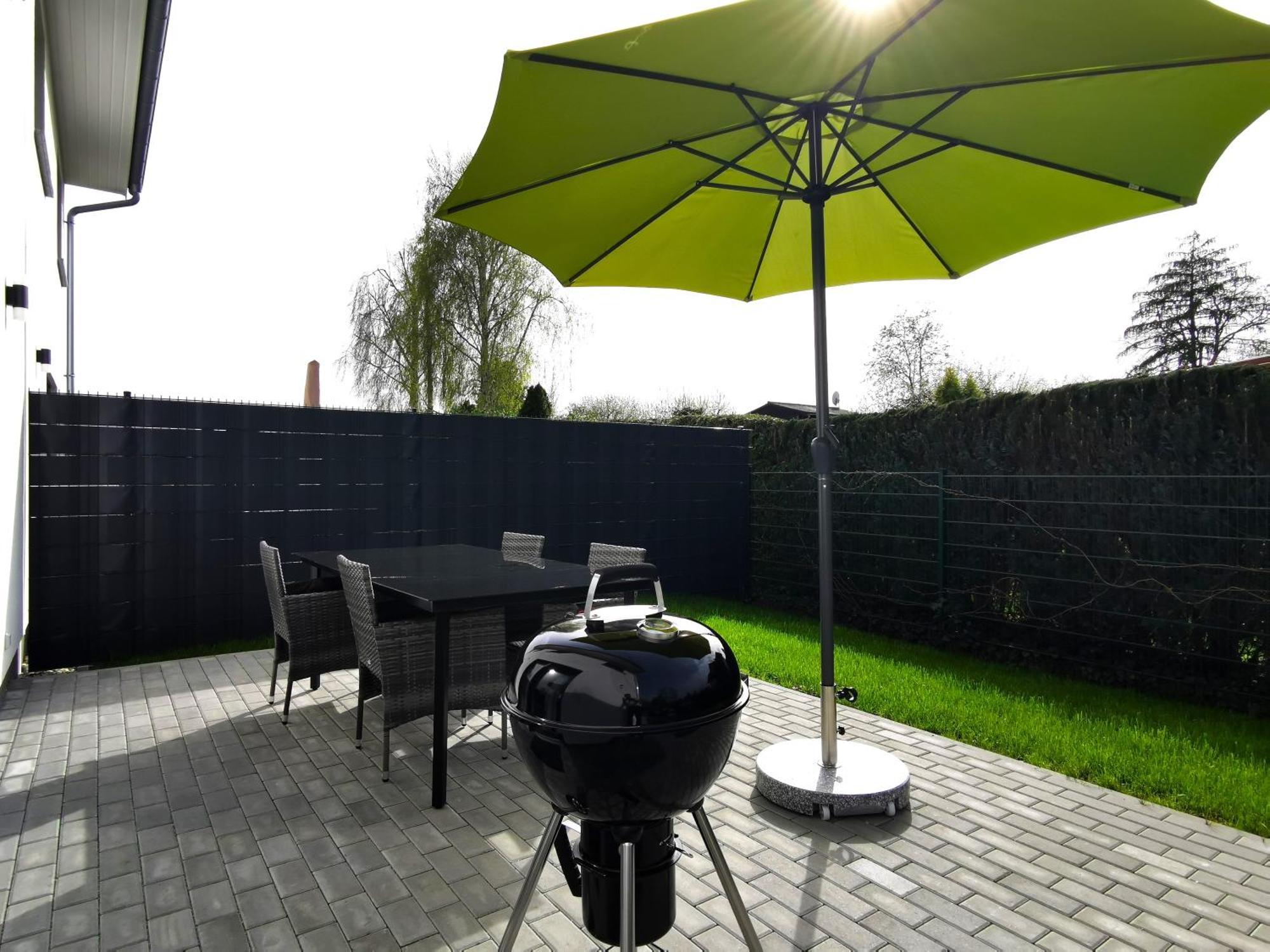 Bohnapartments Haus Zocheblick - 2 Kostenlose Parkplaetze - Sehr Ruhig - 4 Schlafzimmer - Neubau - Vollausstattung - Wlan Hoppegarten Buitenkant foto
