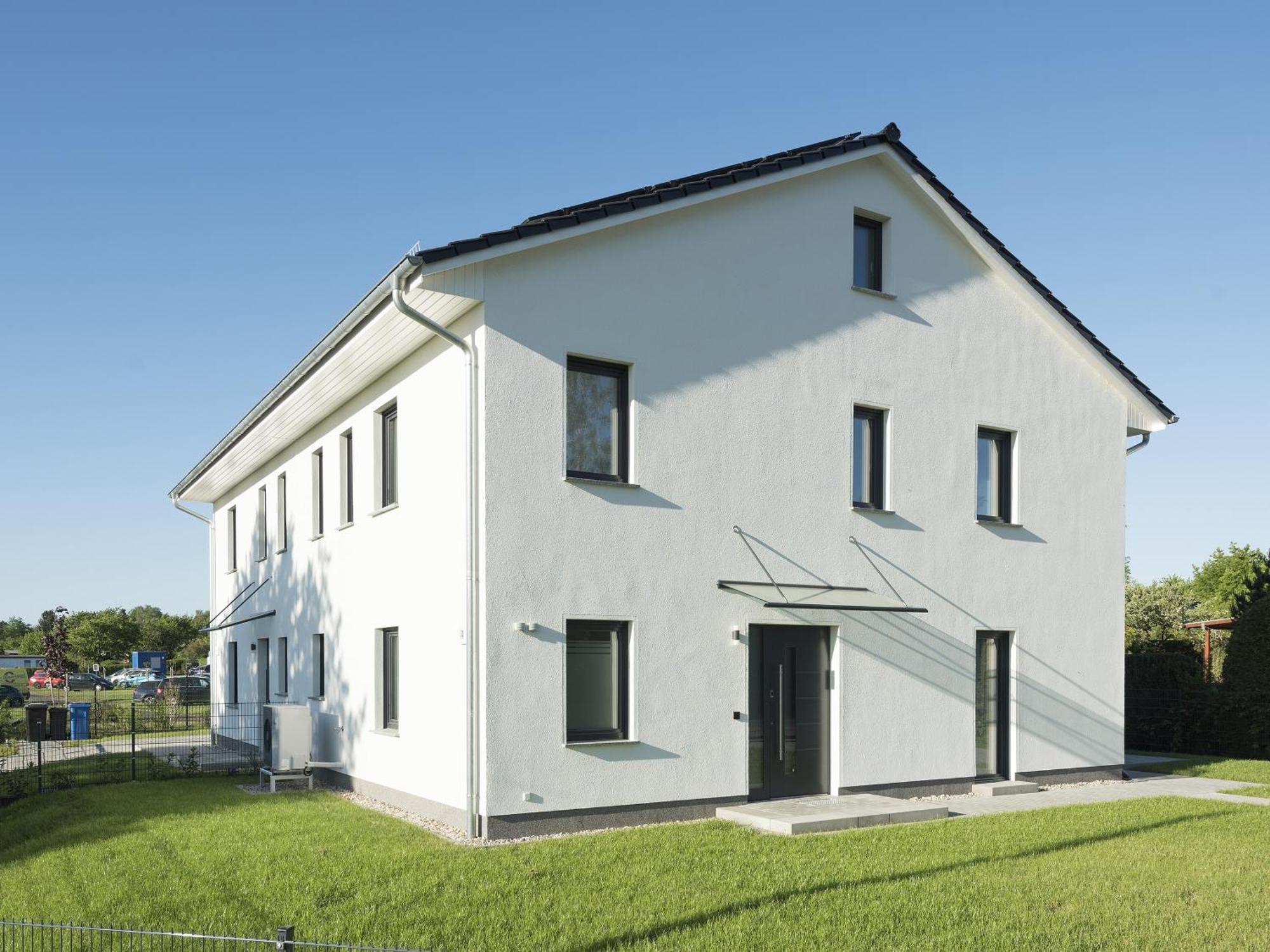Bohnapartments Haus Zocheblick - 2 Kostenlose Parkplaetze - Sehr Ruhig - 4 Schlafzimmer - Neubau - Vollausstattung - Wlan Hoppegarten Buitenkant foto